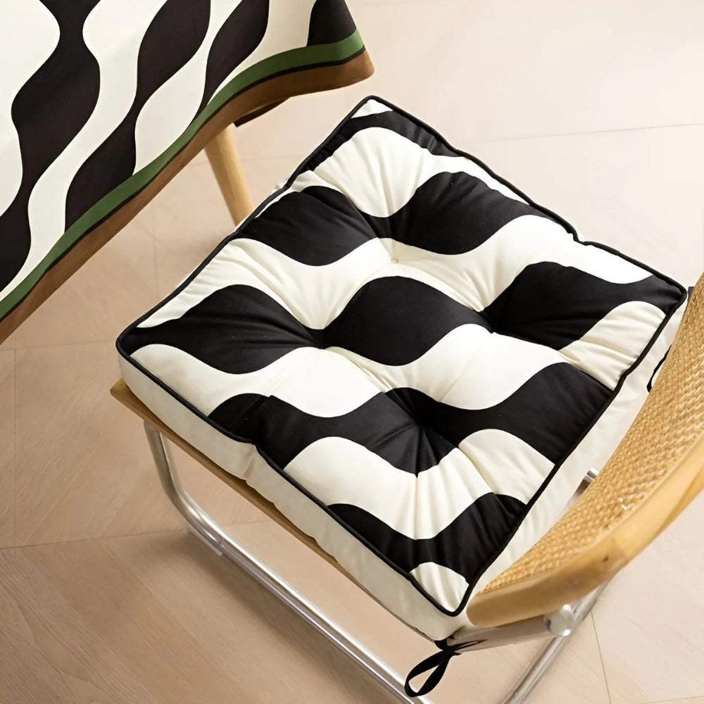 Aesthetic Swirl Pattern Cushion