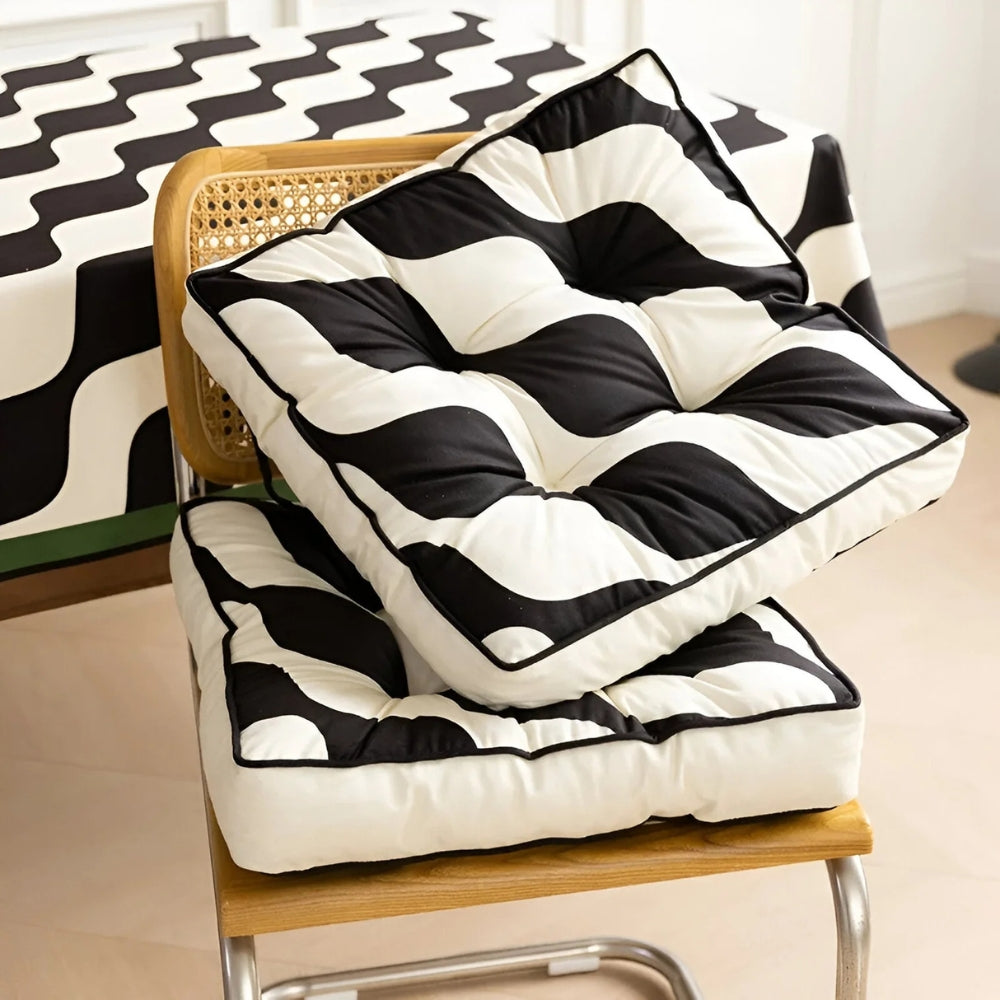 Aesthetic Swirl Pattern Cushion