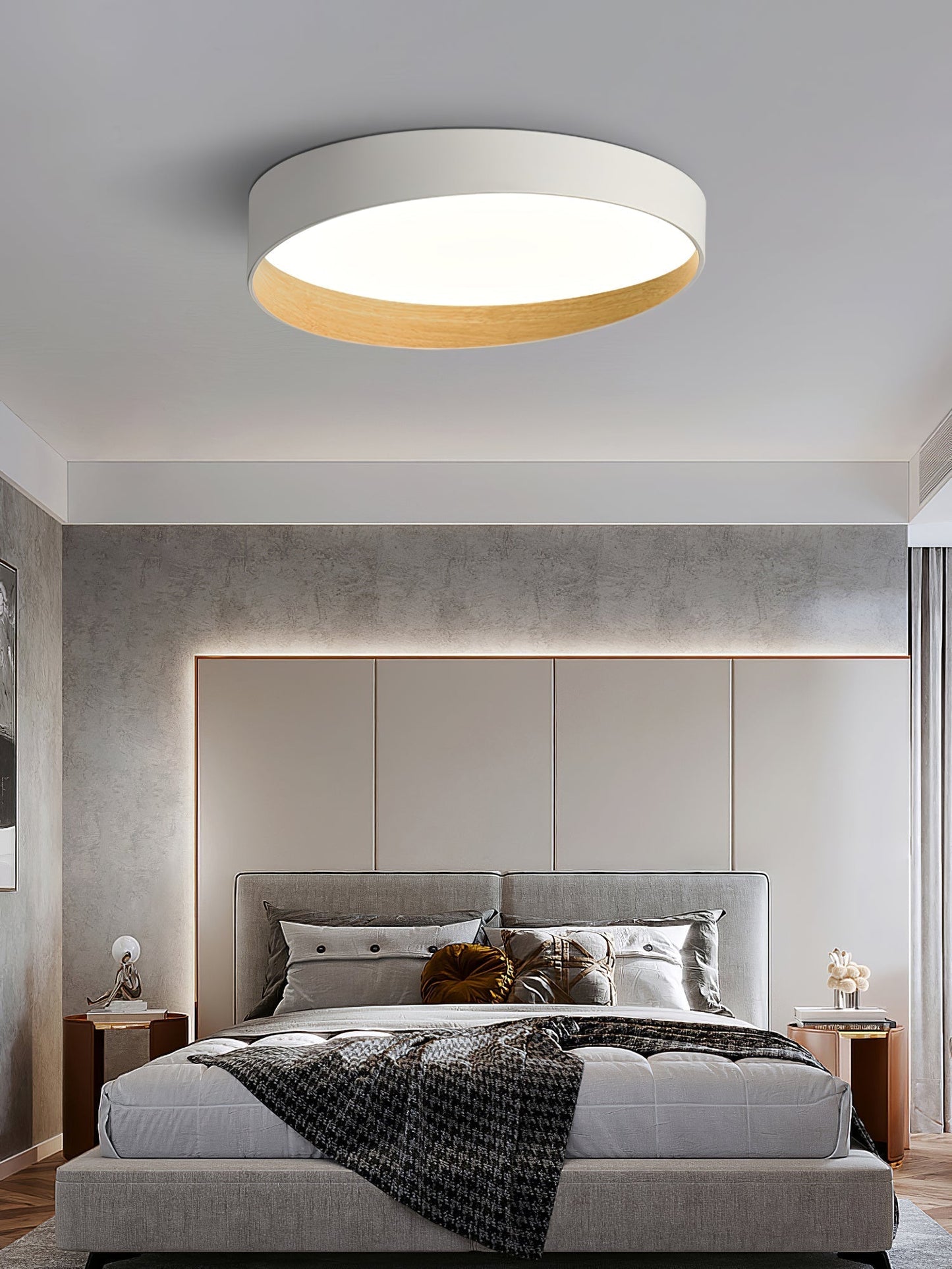 LuxeFinish - Ceiling Lamp with Elegant Design and Soft Glow