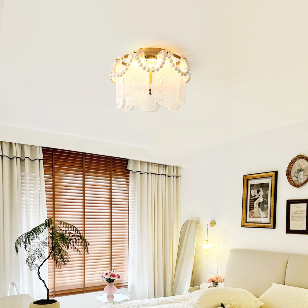 LuxePearl - Ceiling Light with Pearls and Subtle Light Spread