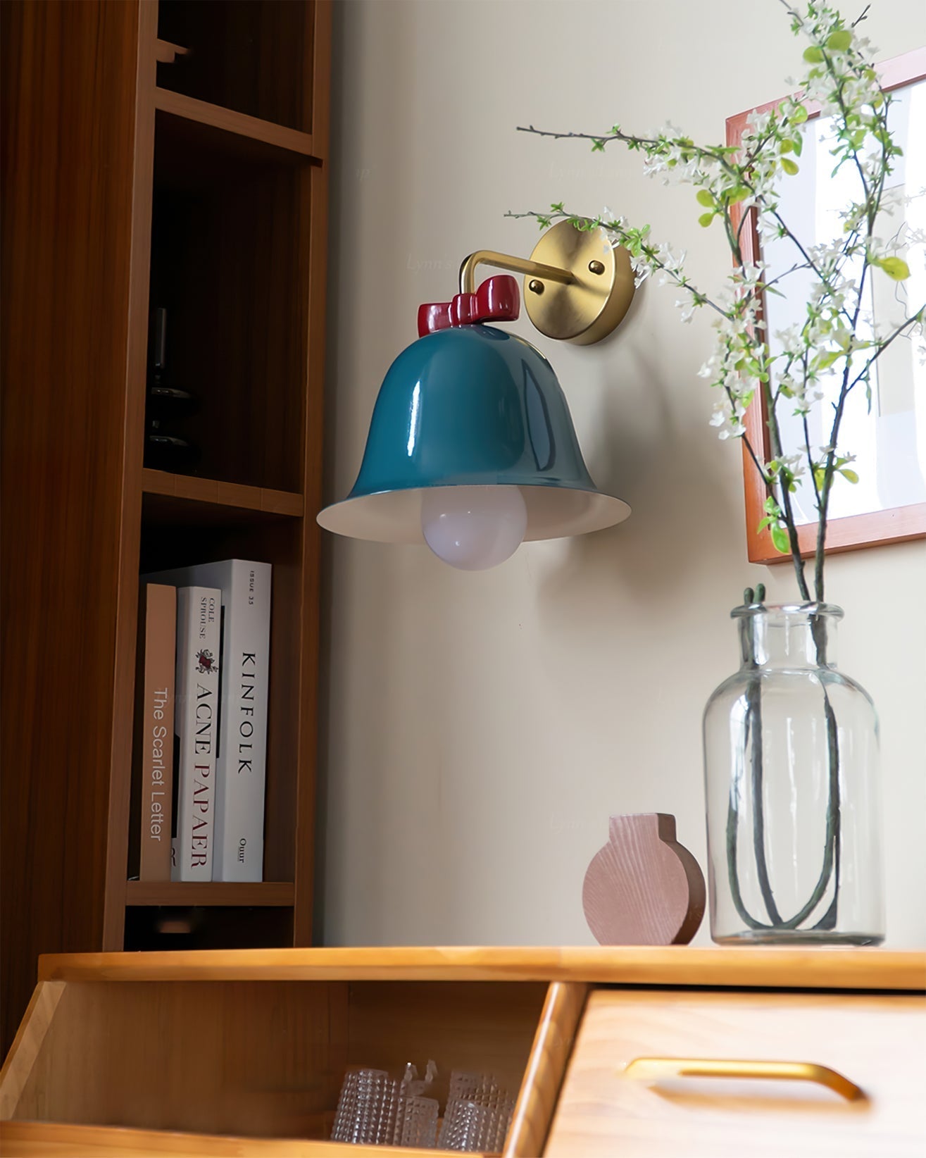 BellRing – Elegant Wall Lamp