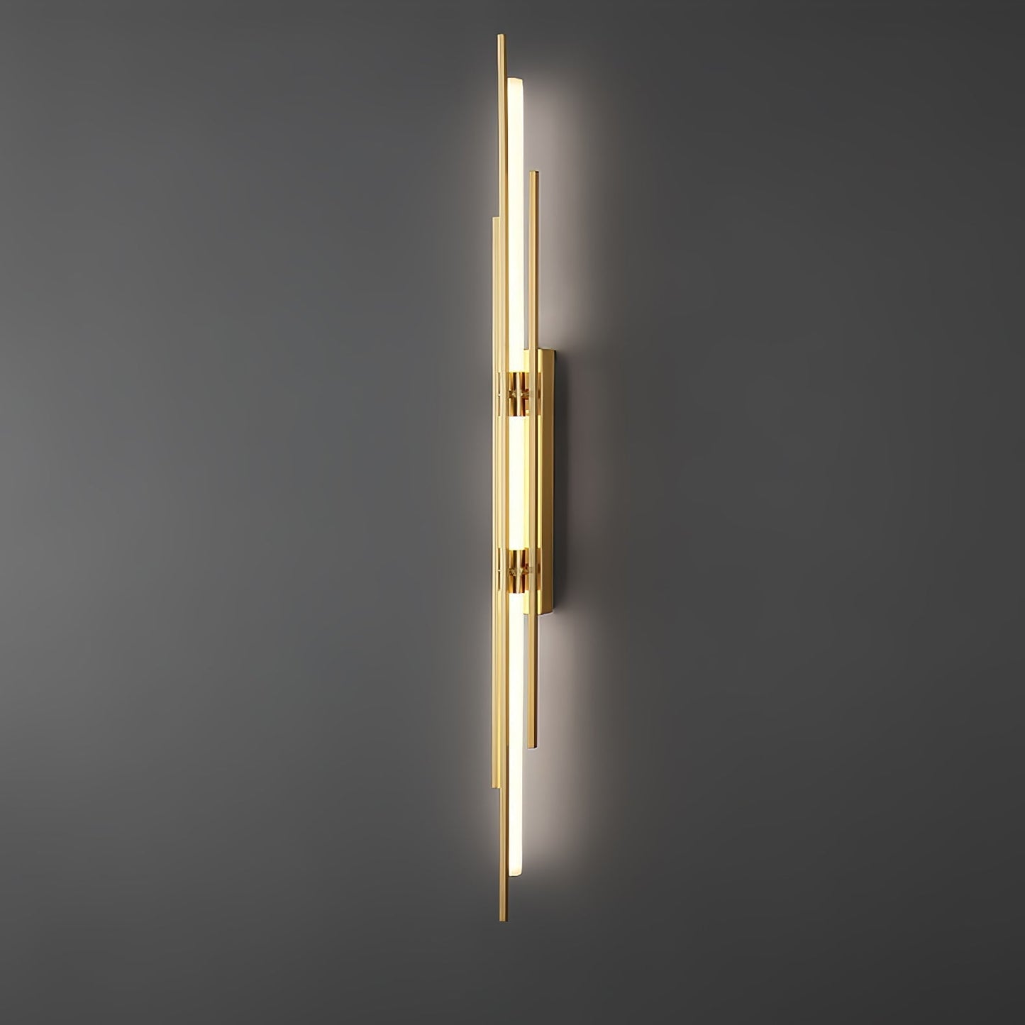LuxeAura – Opulent Gold Wall Light for Elegant Spaces