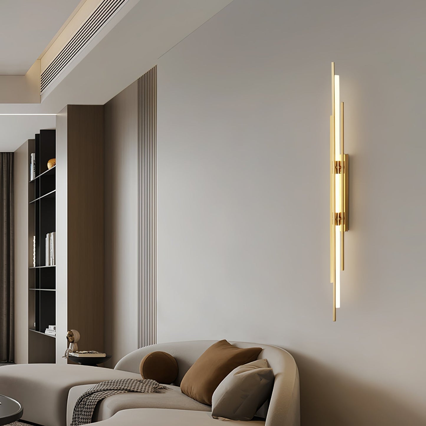 LuxeAura – Opulent Gold Wall Light for Elegant Spaces