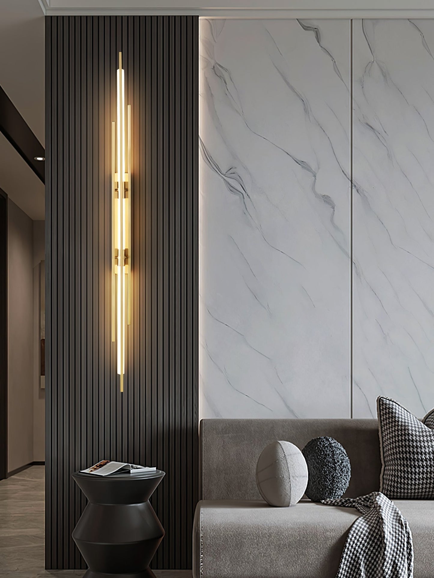 LuxeAura – Opulent Gold Wall Light for Elegant Spaces