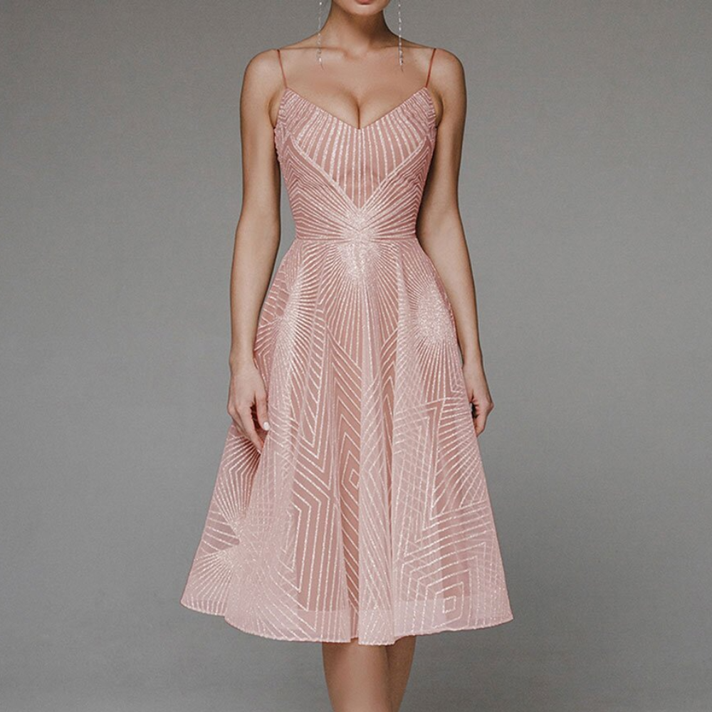 Elegant Open Back Women's Dress with Geometric Pattern for Wedding Guests