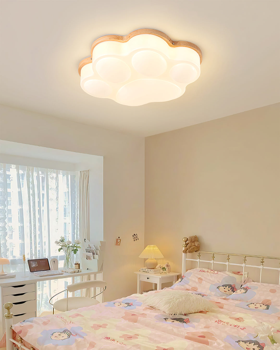 KittyLuxe - Ceiling Light with Playful Cat Paw Design and Subtle Glow