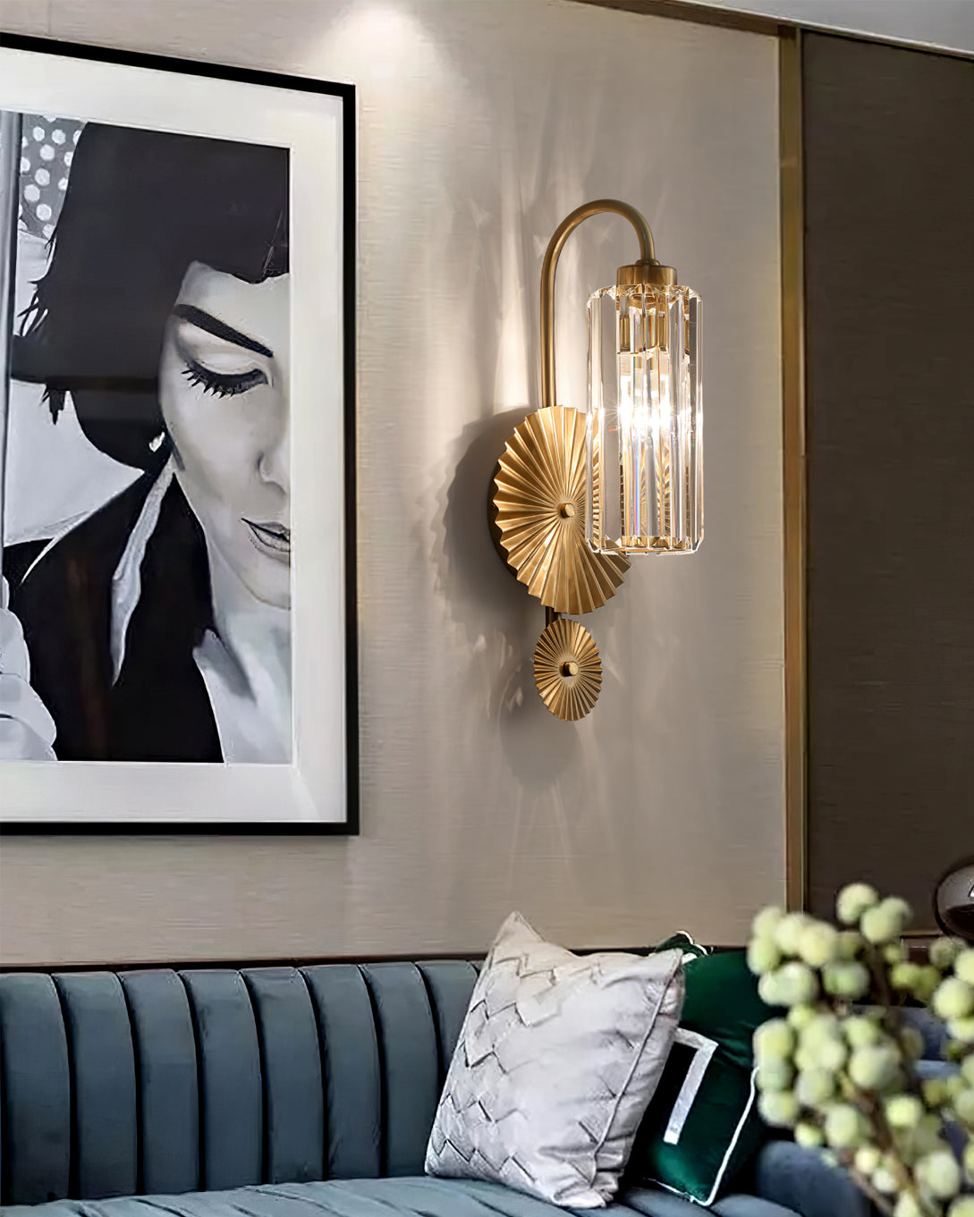 CylinderBeam – Regal Cylinder Wall Lamp for Timeless Style