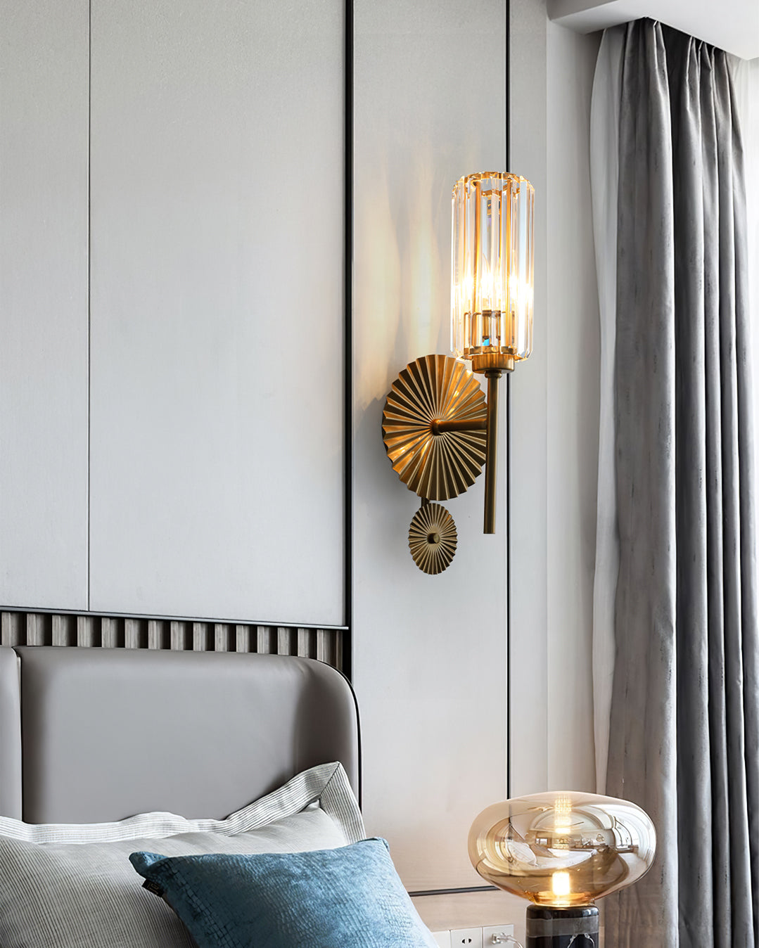 CylinderBeam – Regal Cylinder Wall Lamp for Timeless Style