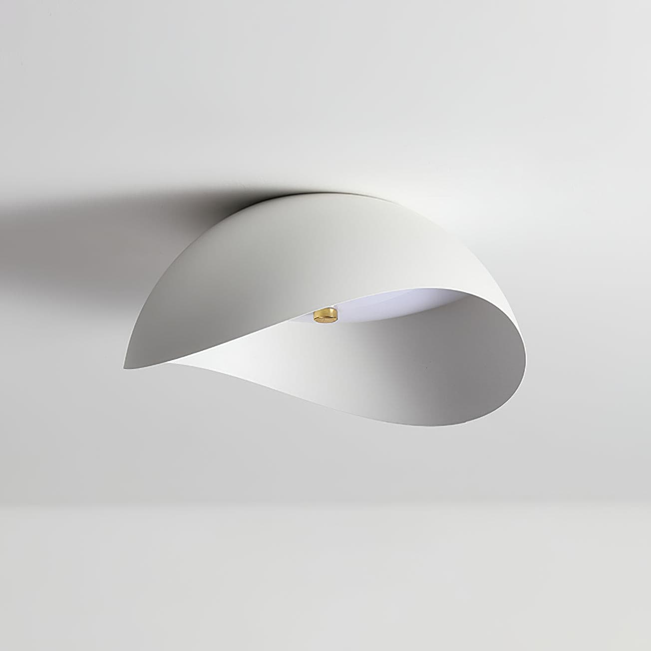 CircleLuxe - Modern LED Ceiling Lamp with Elegant Halo Shape