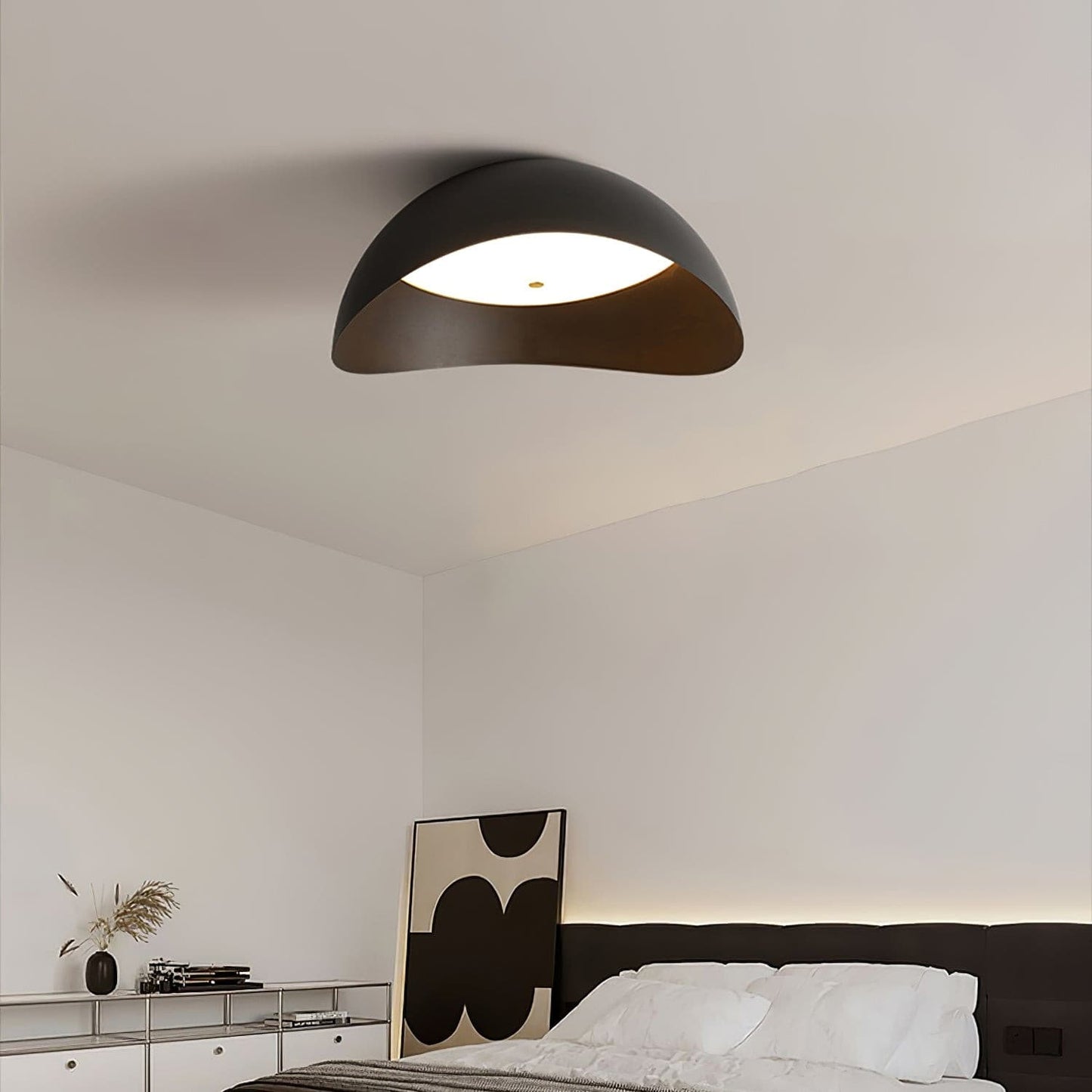 CircleLuxe - Modern LED Ceiling Lamp with Elegant Halo Shape