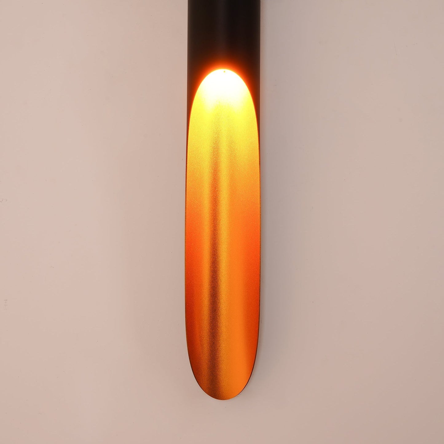 NeoGlow – Postmodern Wall Lamp for a Cutting-Edge Look