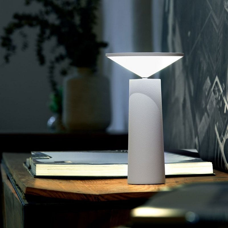 FlexiBeam - Modern LED Table Lamp with Swivel Head