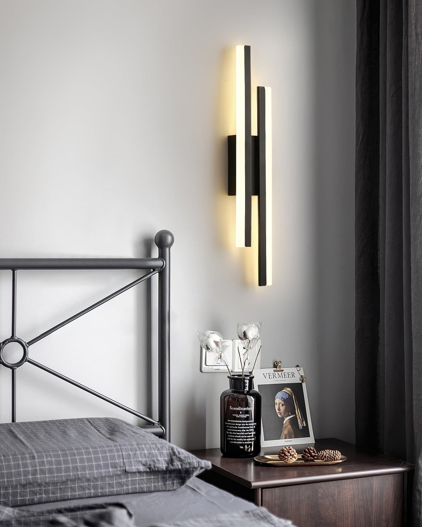 NordicGlow – Sleek LED Wall Lamp for Modern Spaces