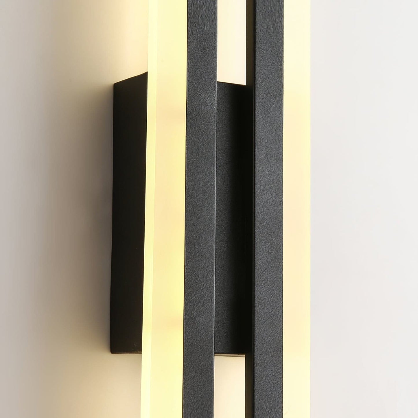 NordicGlow – Sleek LED Wall Lamp for Modern Spaces