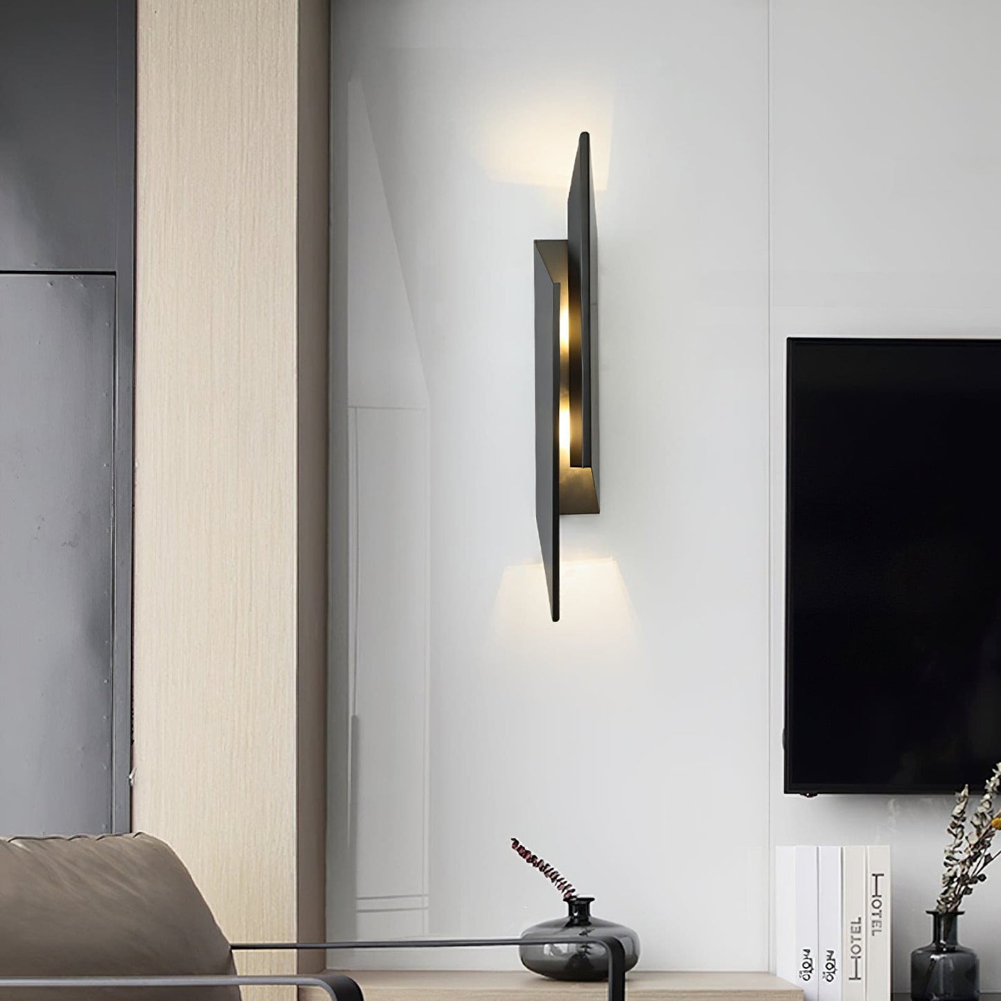 TechBeam – Sleek Modern Wall Light with Advanced Design