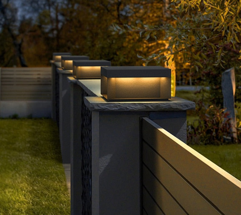 BeamSmart – Modern Outdoor Lamp with Smart Sensor