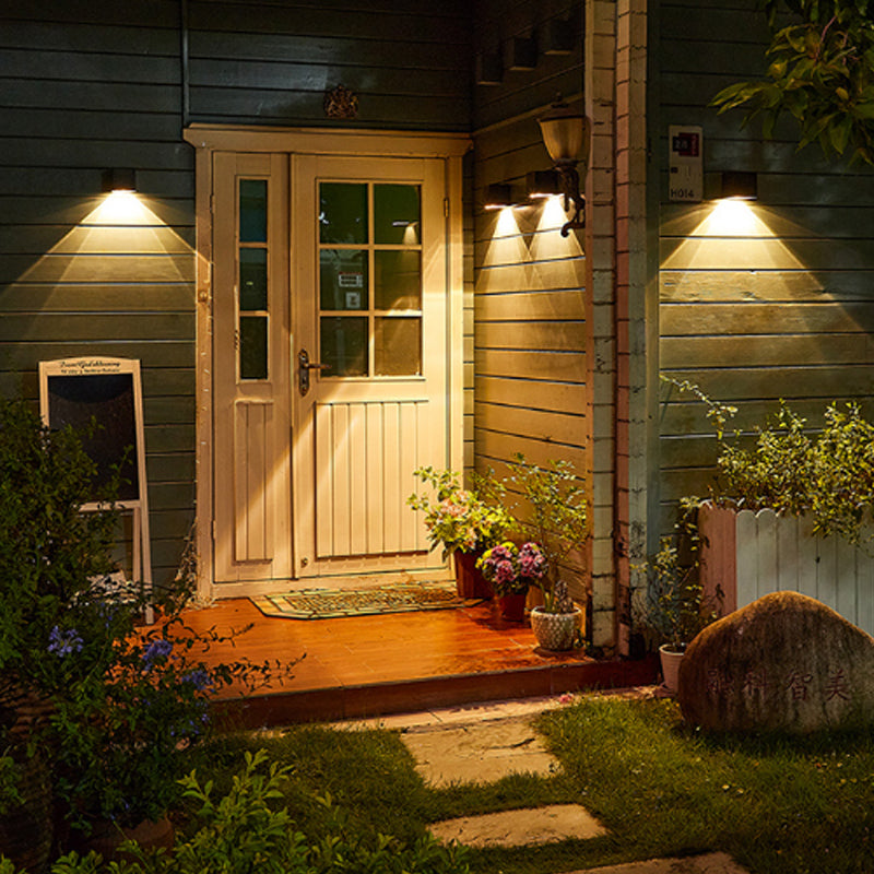 GlowBeam – Elegant Outdoor Wall Lamp for Mood Lighting