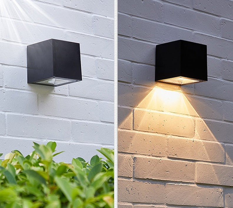 GlowBeam – Elegant Outdoor Wall Lamp for Mood Lighting