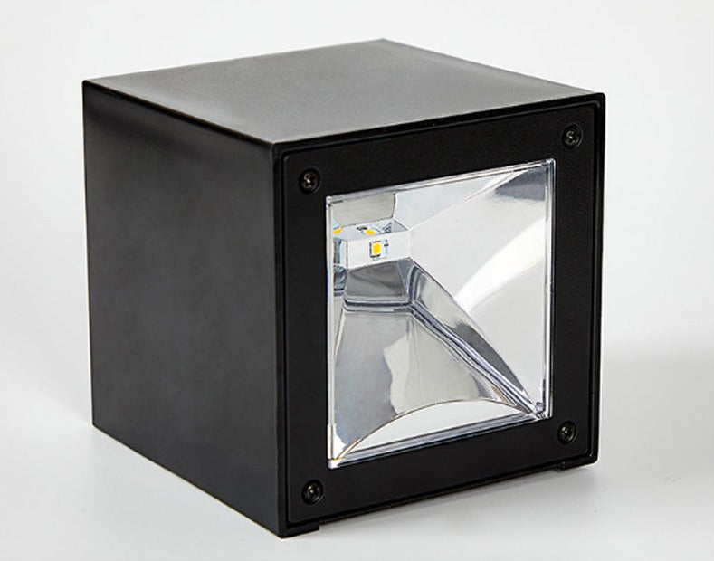 GlowBeam – Elegant Outdoor Wall Lamp for Mood Lighting