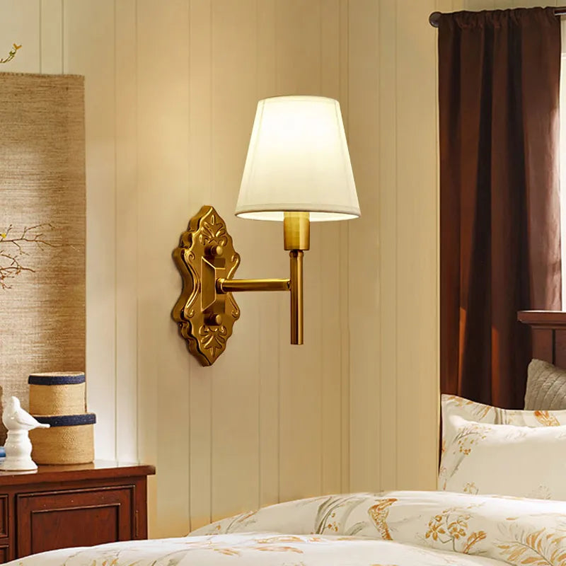 BeamGlow – LED Wall Lamp with Stylish American Design