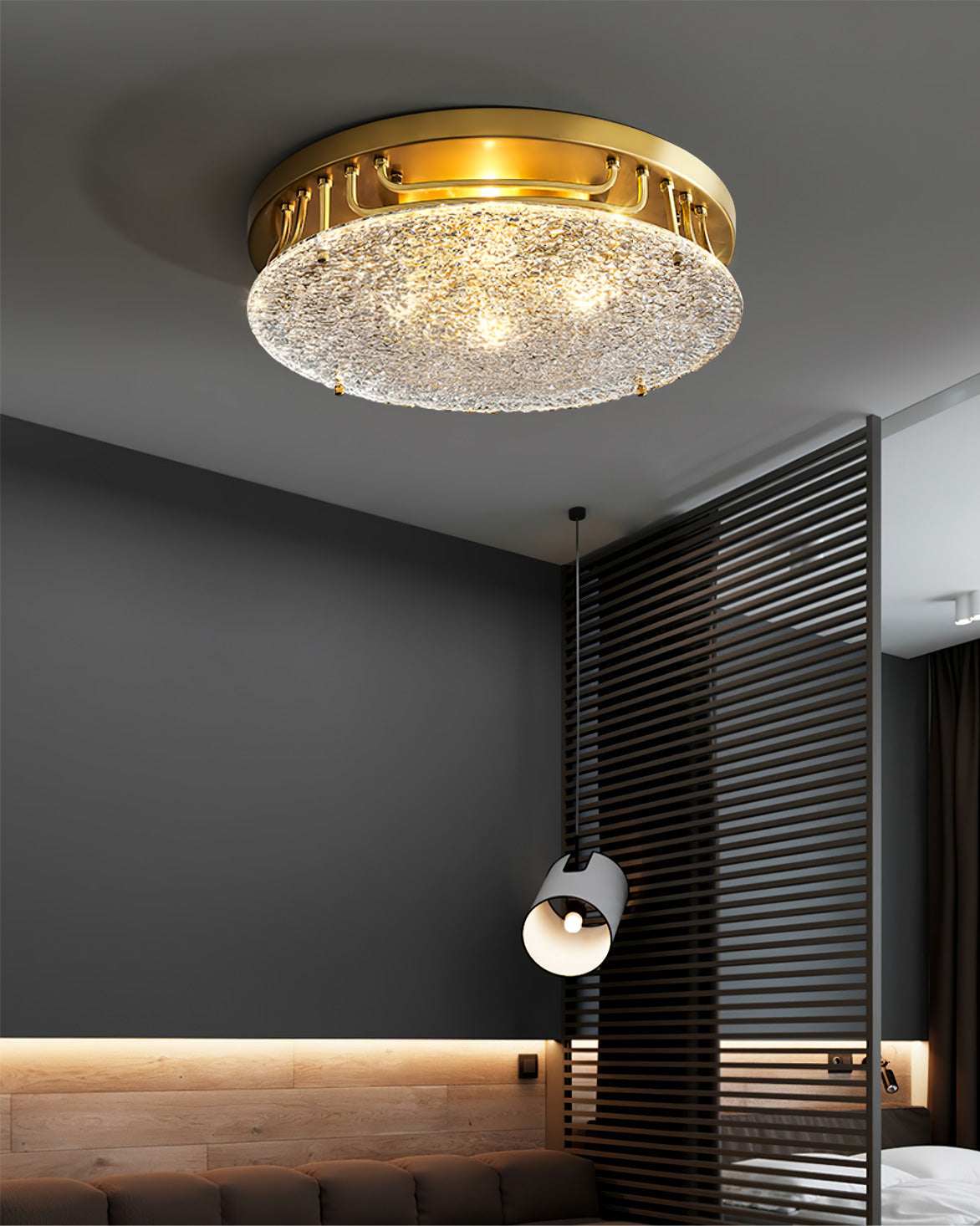 LuxeHaven - Ceiling Lamp with Clean Lines and Cozy Atmosphere