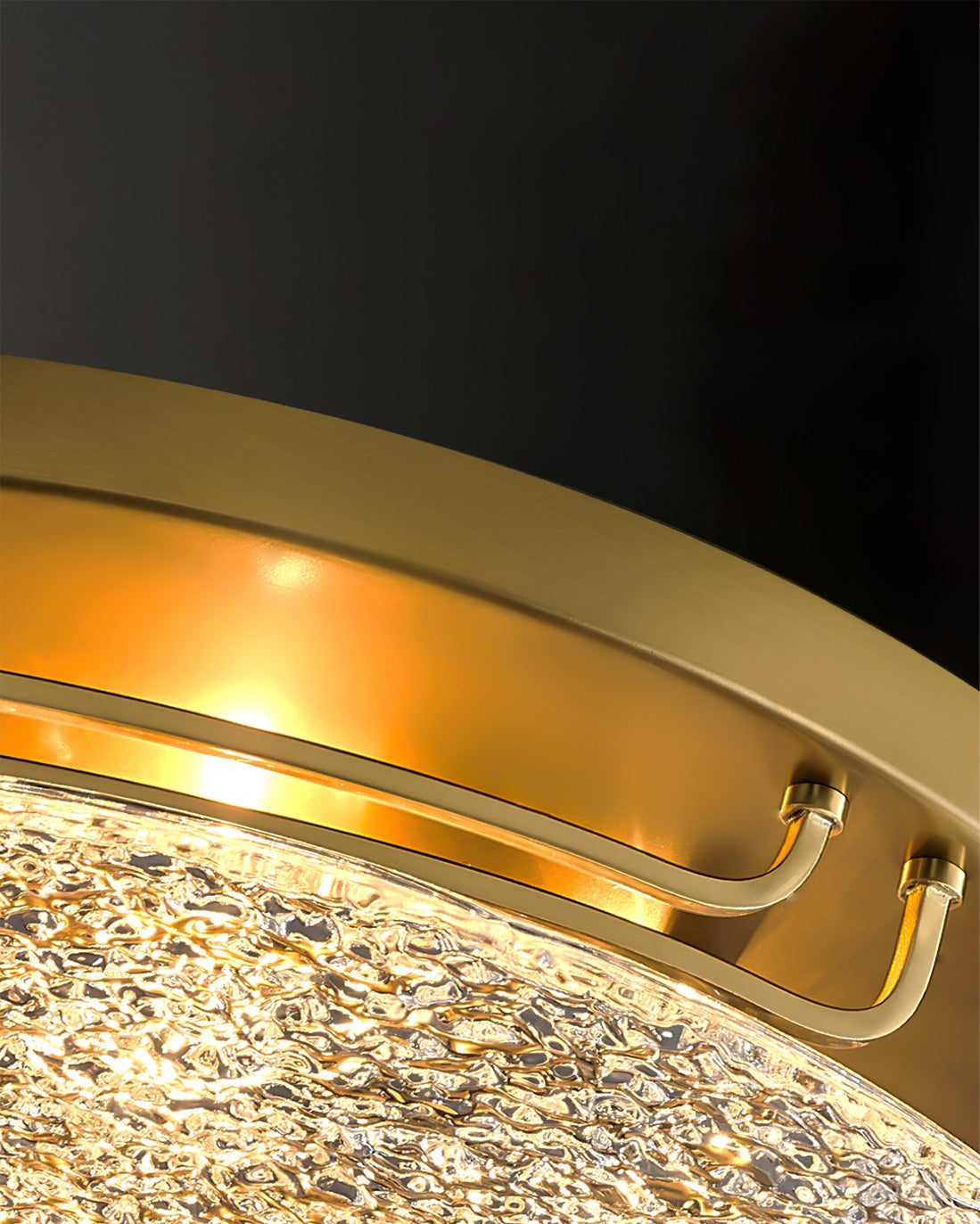LuxeHaven - Ceiling Lamp with Clean Lines and Cozy Atmosphere
