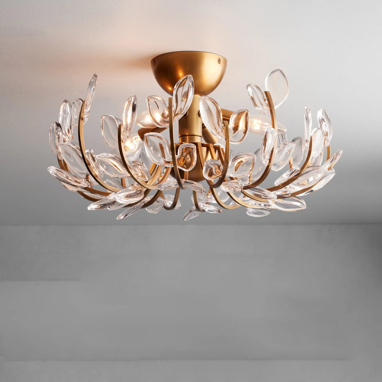 LindsayAura - Ceiling Lamp with Refined Design and Warm Lighting