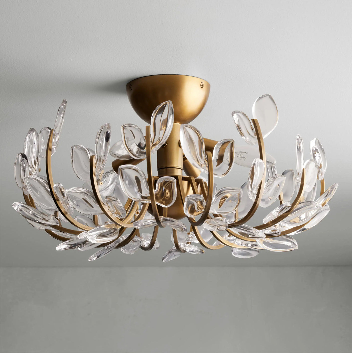 LindsayAura - Ceiling Lamp with Refined Design and Warm Lighting