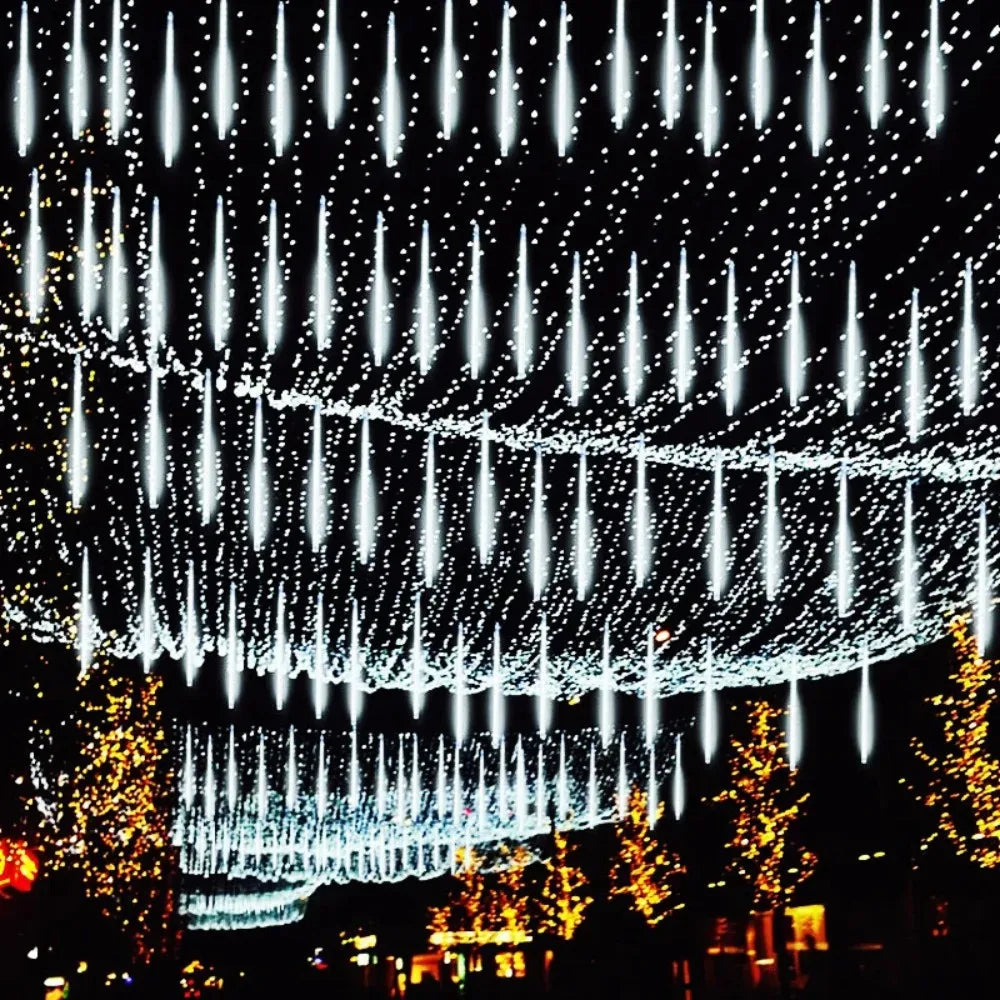 SkySpark - Meteor-Inspired Outdoor Light