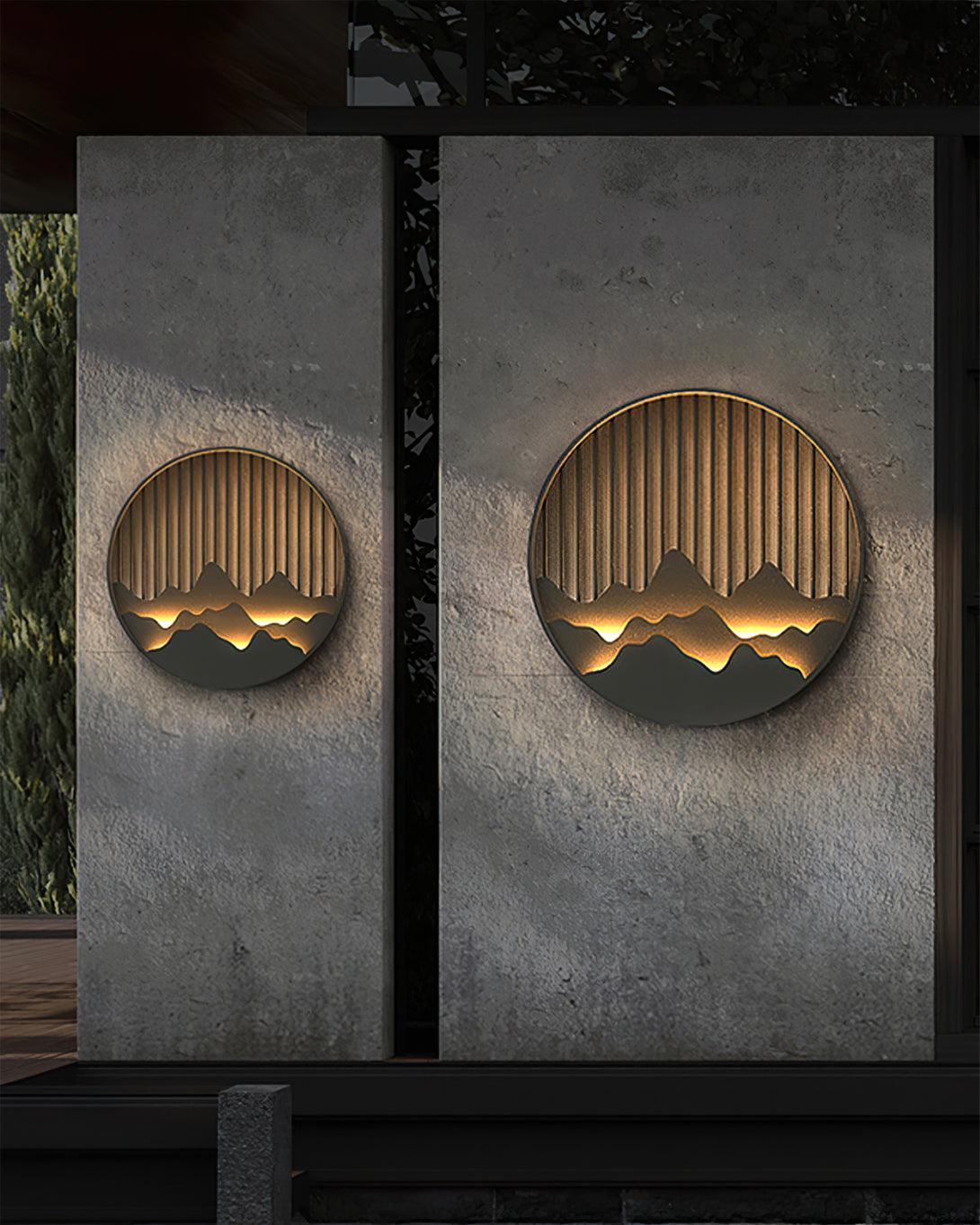 GlowSummit – Stylish Outdoor Wall Lamp