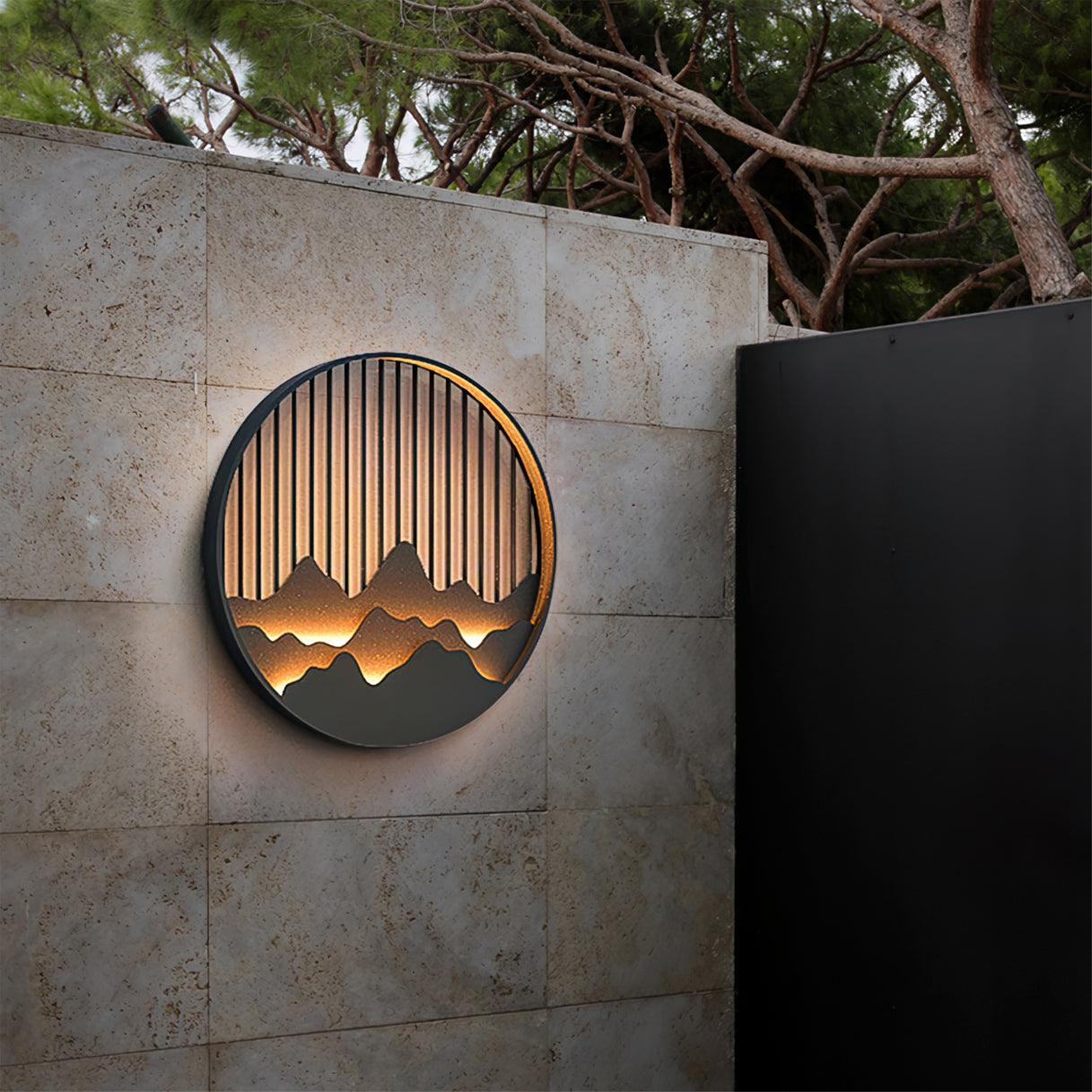 GlowSummit – Stylish Outdoor Wall Lamp