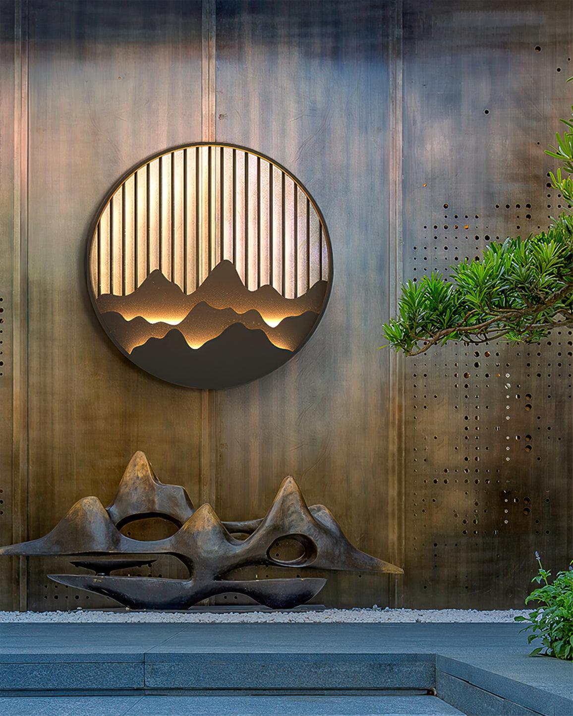 GlowSummit – Stylish Outdoor Wall Lamp