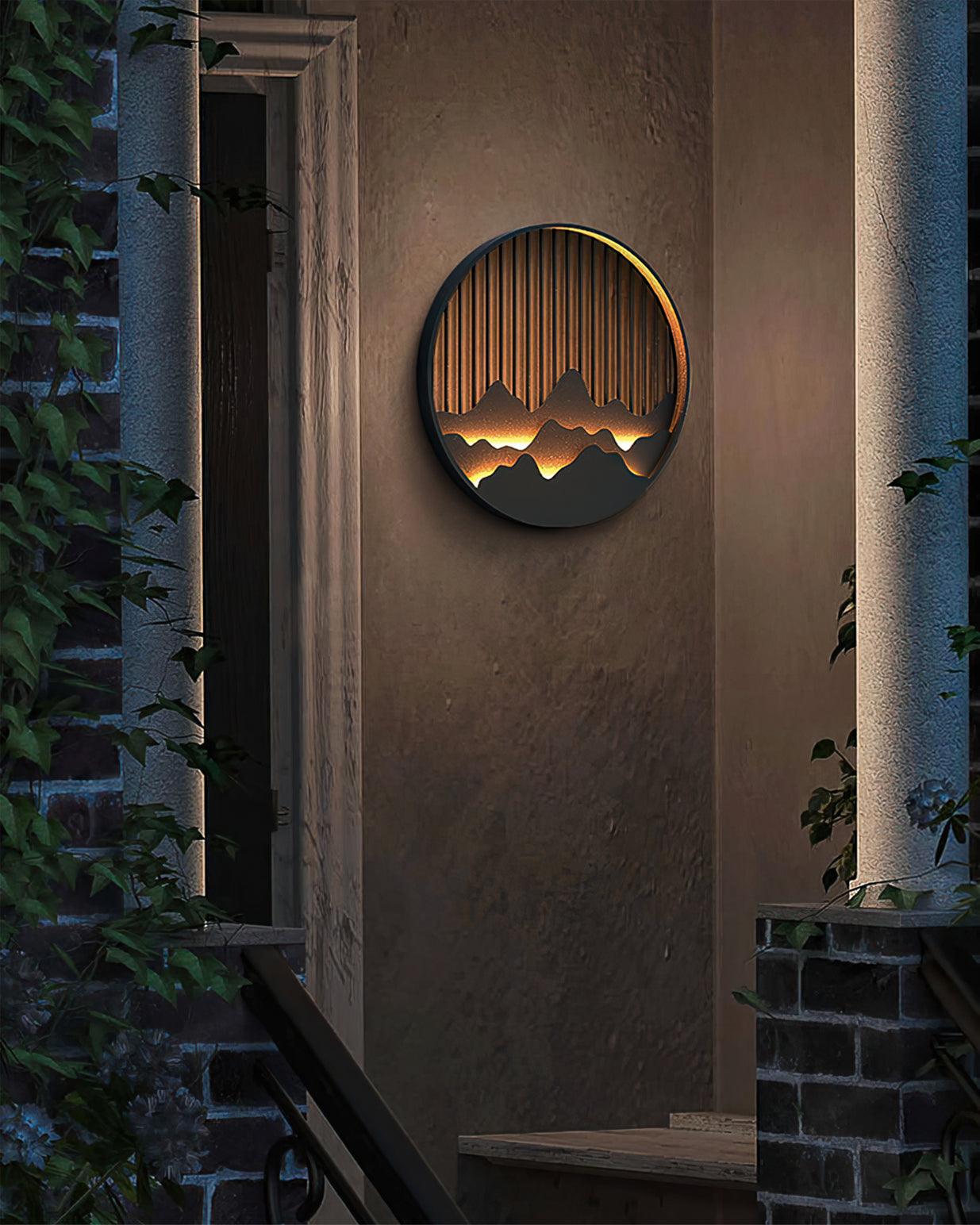 GlowSummit – Stylish Outdoor Wall Lamp