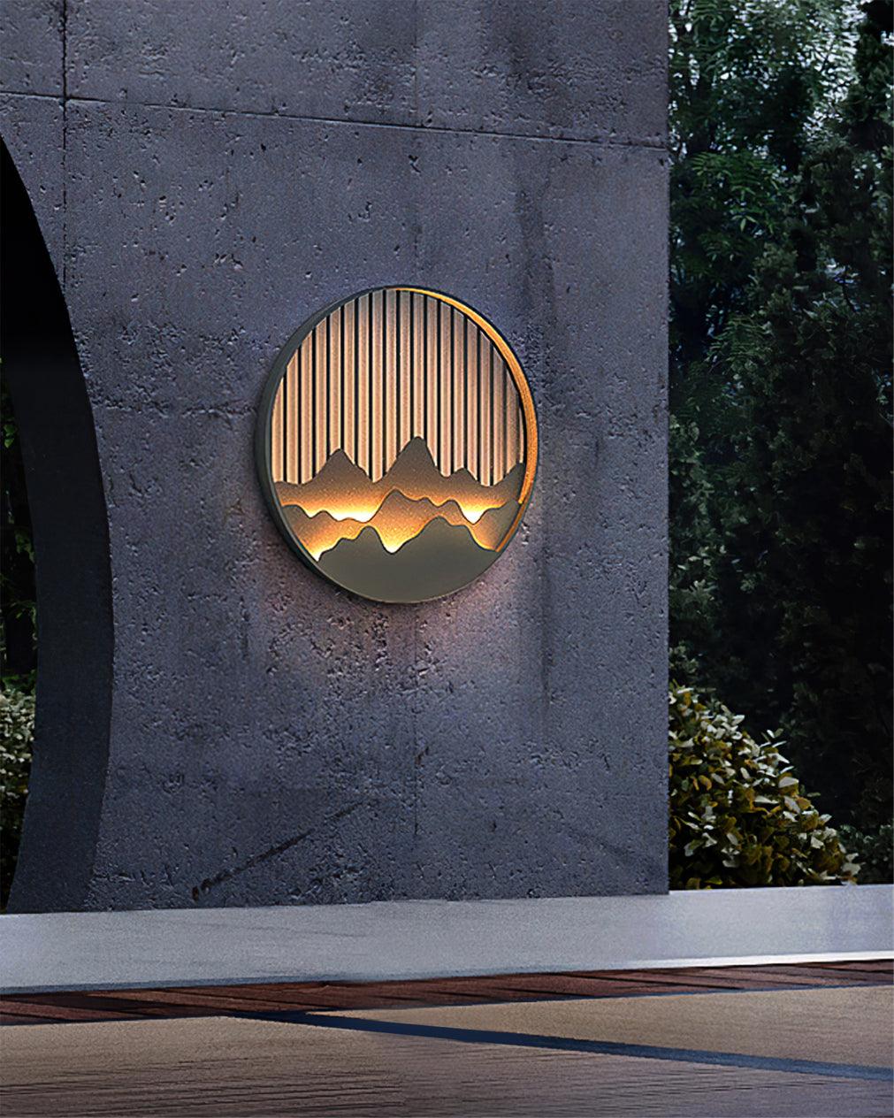 GlowSummit – Stylish Outdoor Wall Lamp