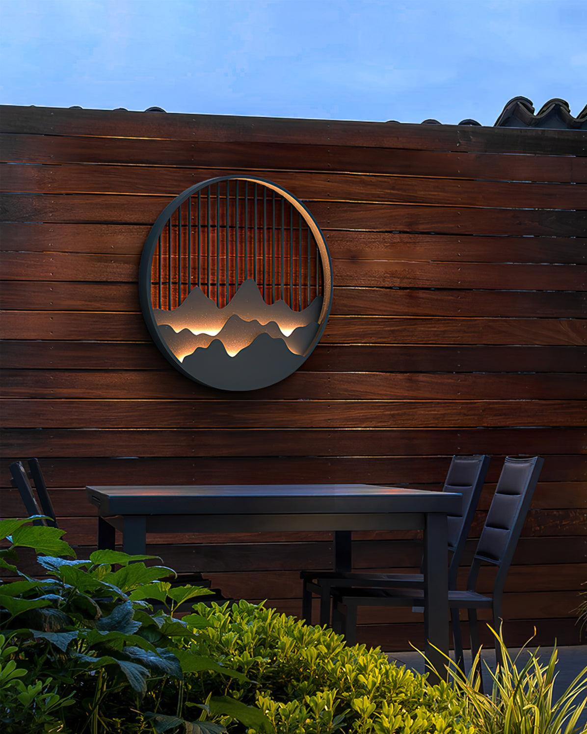 GlowSummit – Stylish Outdoor Wall Lamp