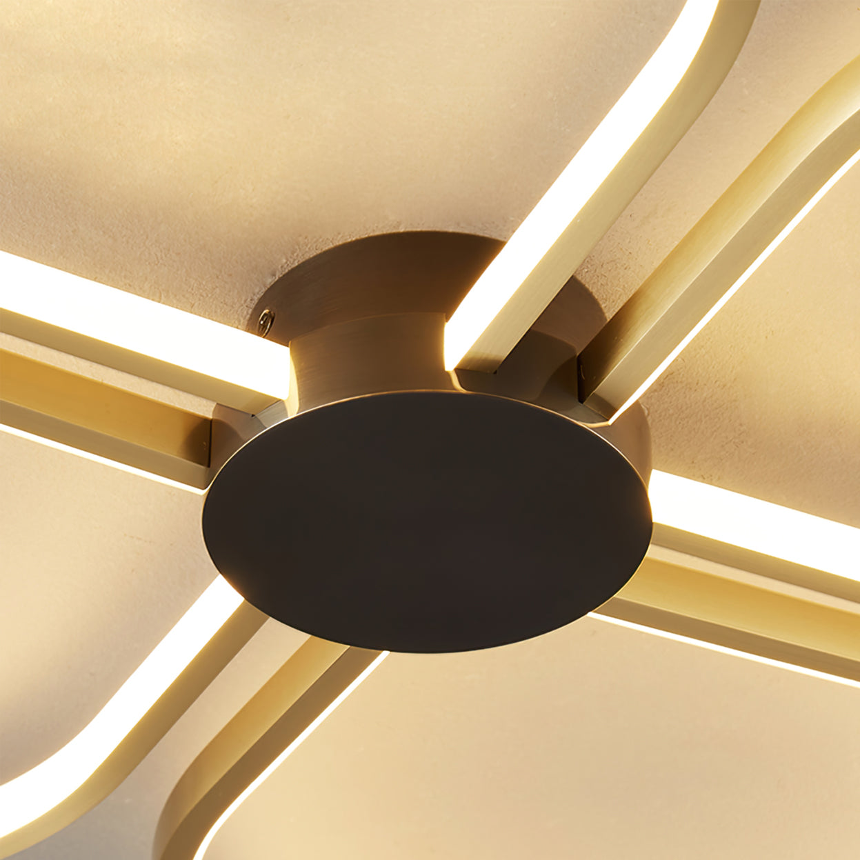 OrionGlow - Ceiling Lamp with Cosmic Shape and Subtle Lighting