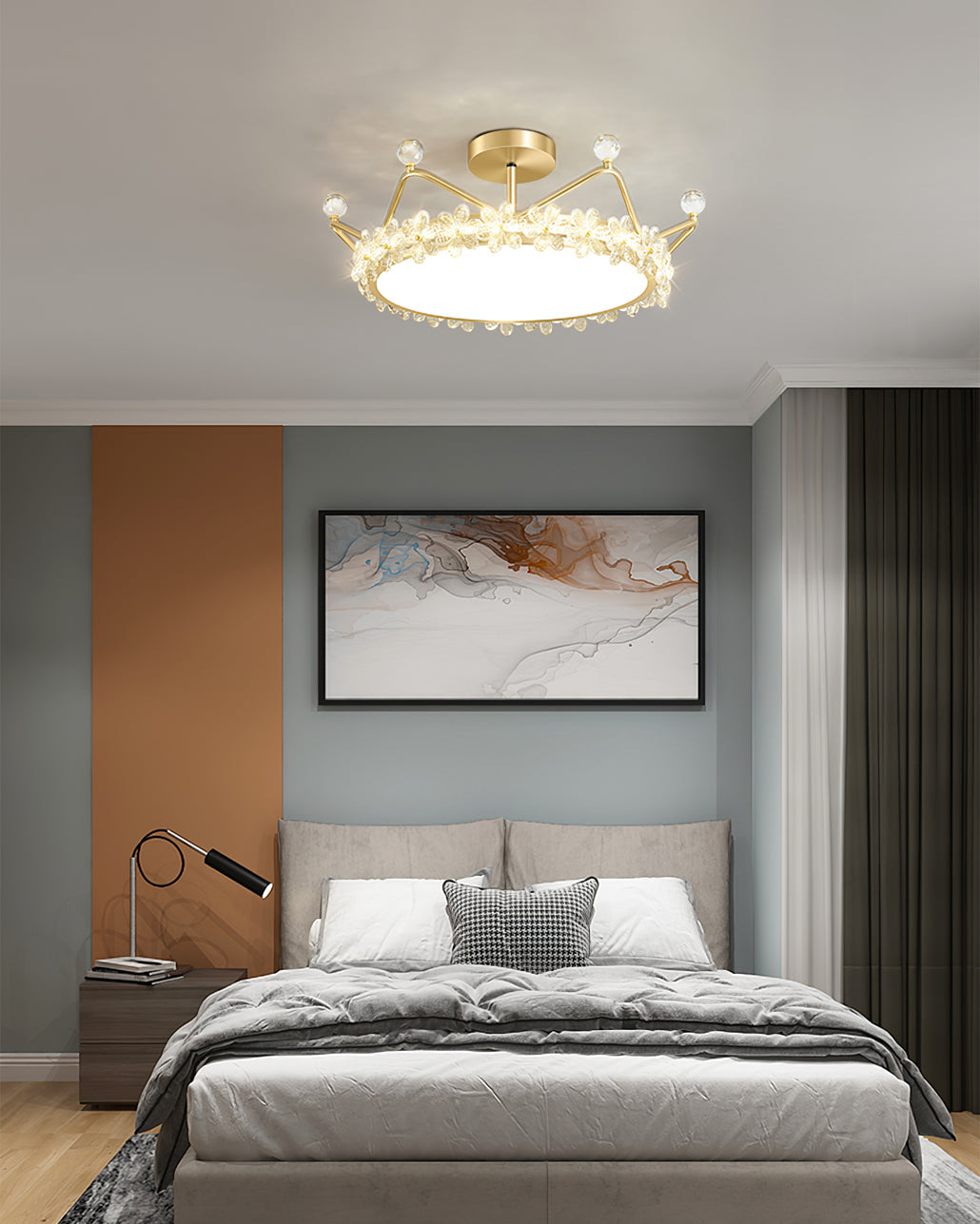RegalLuxe - Ceiling Lamp with Crown Styling and Cozy Light Spread