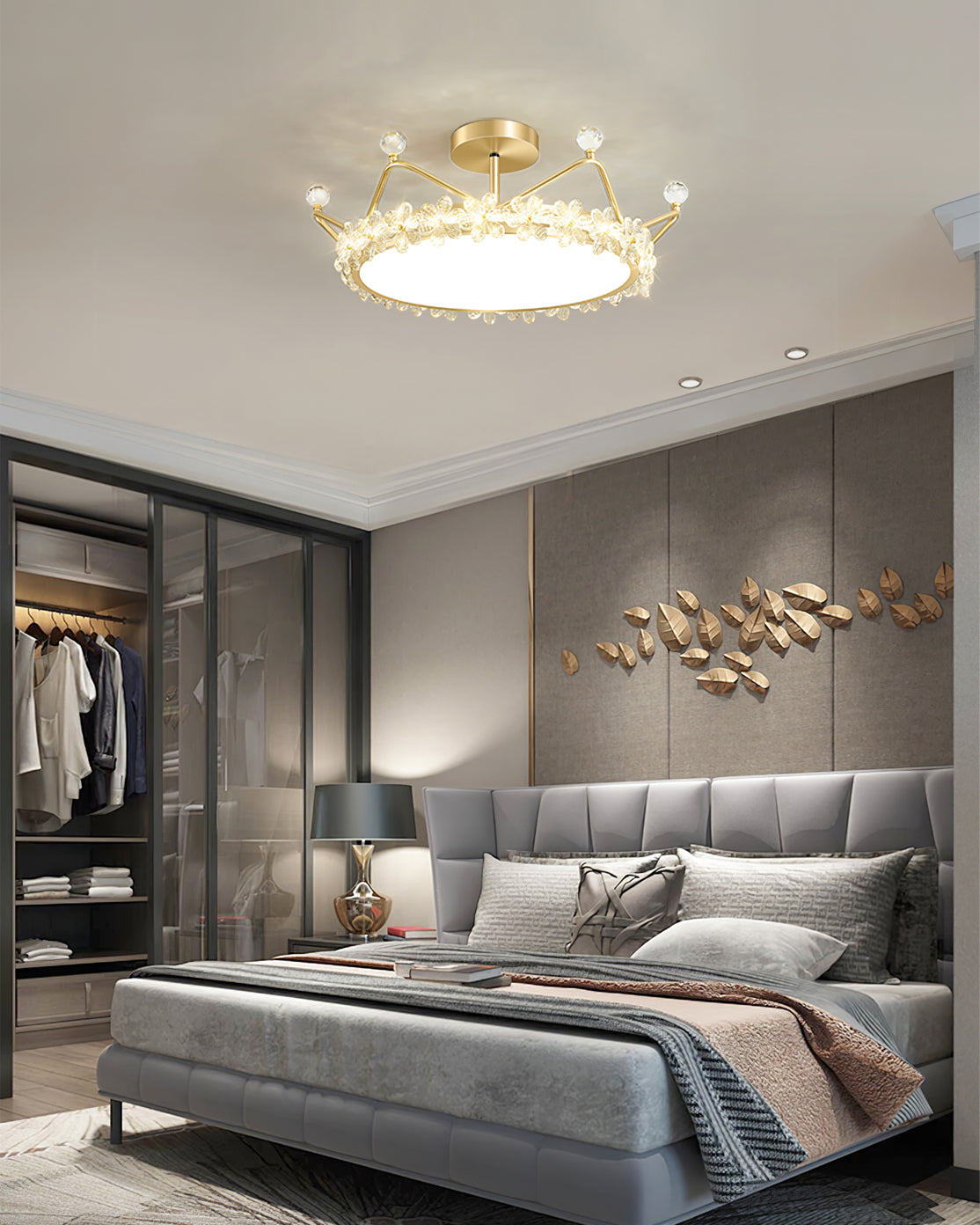 RegalLuxe - Ceiling Lamp with Crown Styling and Cozy Light Spread