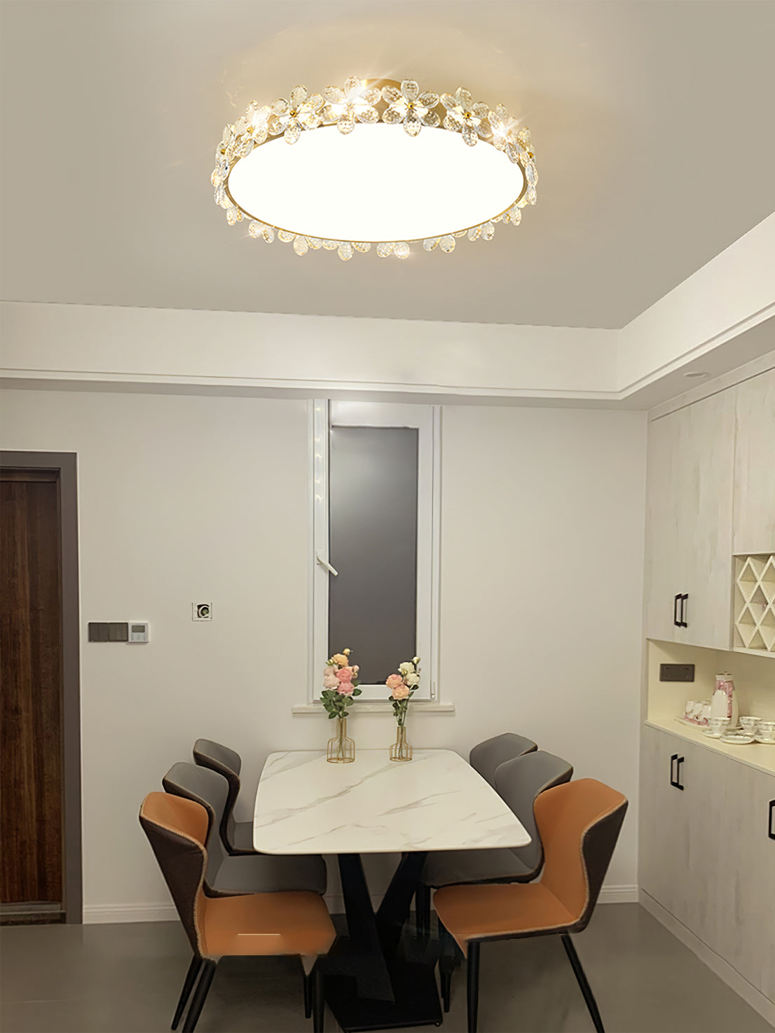 FloralCrystal - Ceiling Lamp with Crystal Petals and Subtle Light Spread