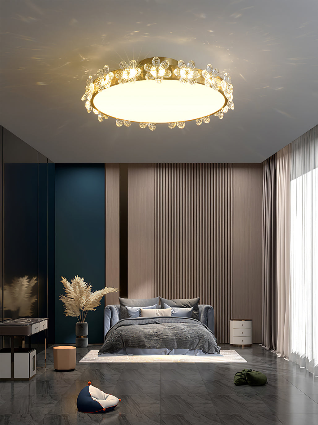 FloralCrystal - Ceiling Lamp with Crystal Petals and Subtle Light Spread