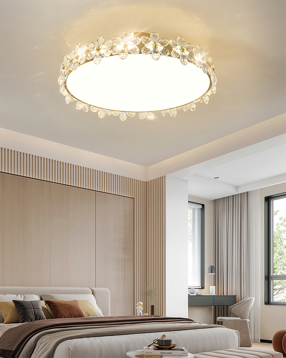 FloralCrystal - Ceiling Lamp with Crystal Petals and Subtle Light Spread