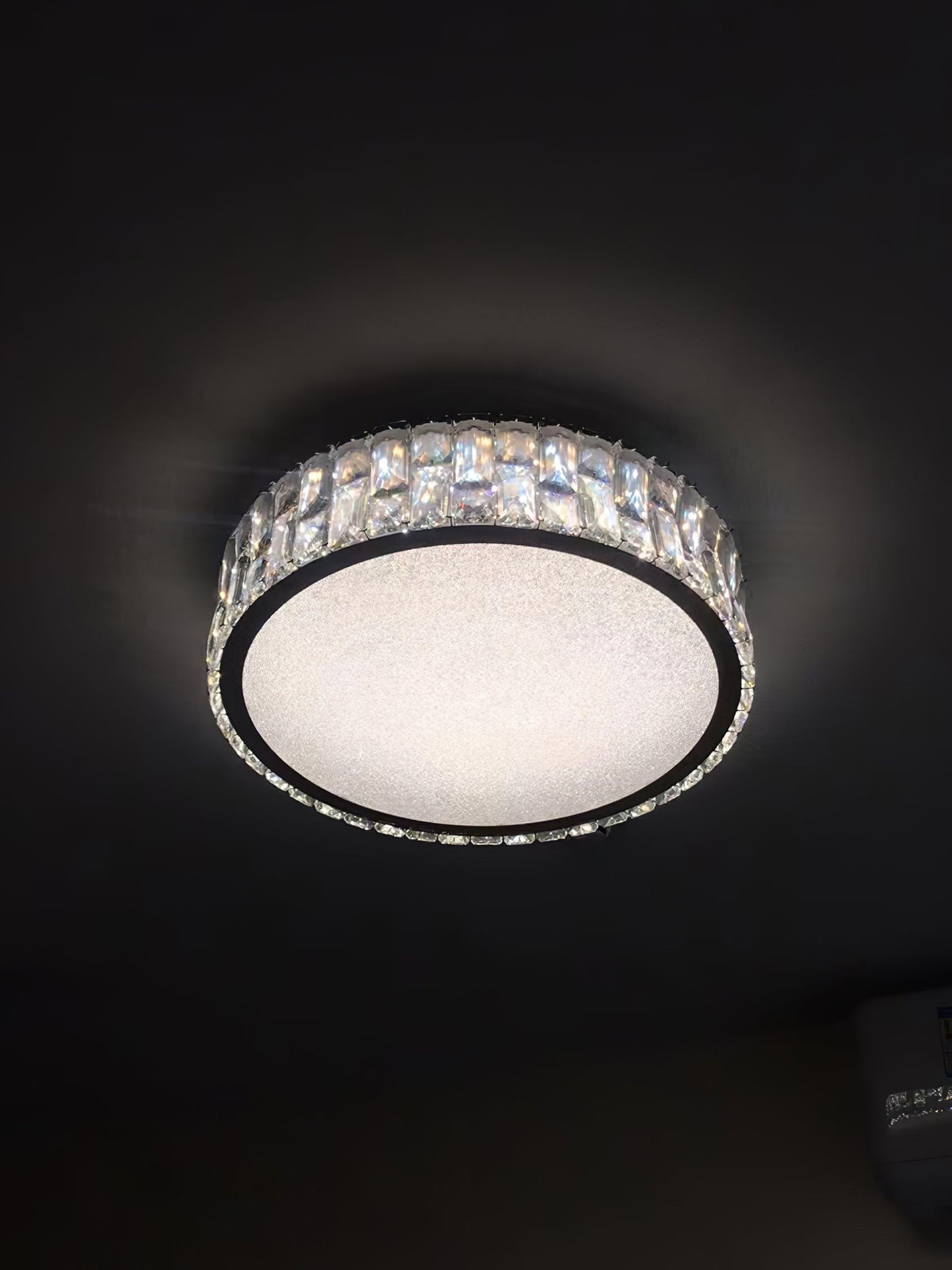 PrismLuxe - Ceiling Light with Sophisticated Design and Shifting Illumination