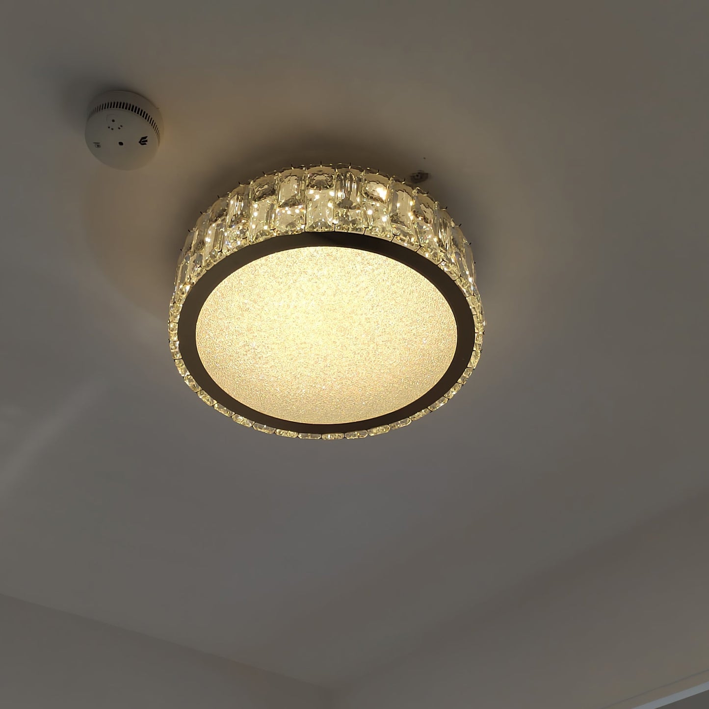 PrismLuxe - Ceiling Light with Sophisticated Design and Shifting Illumination