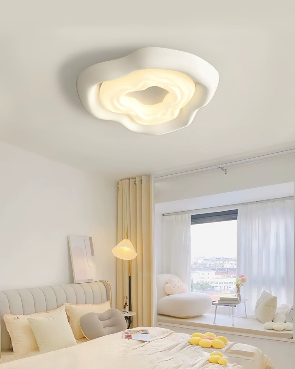 FloraLuxe - Exquisite Blooming Ceiling Light