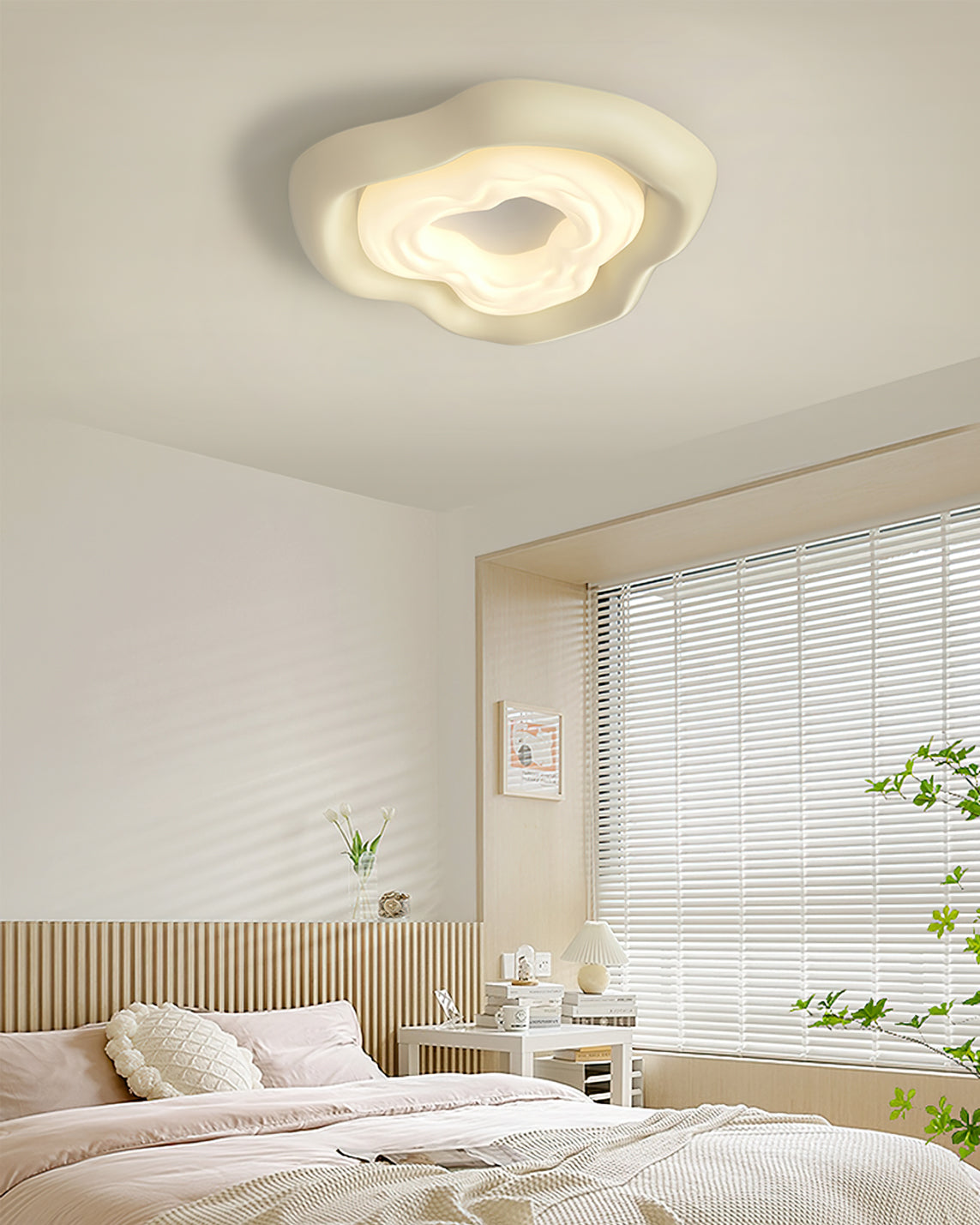 FloraLuxe - Exquisite Blooming Ceiling Light