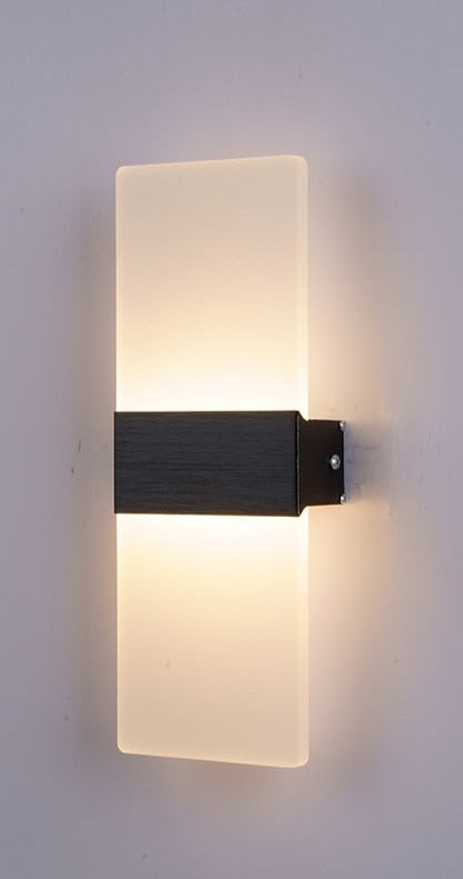 SoftBeam – Streamlined Wall Lamp Perfect for Bedrooms