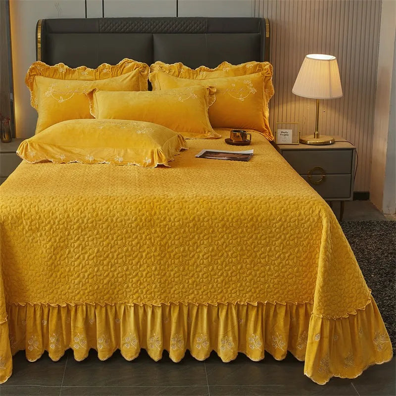 Thelittleesse™ Rustic Sunflower Bedding Set – Quilted 500TC Polyester Bedspread in Sun-Kissed Yellow