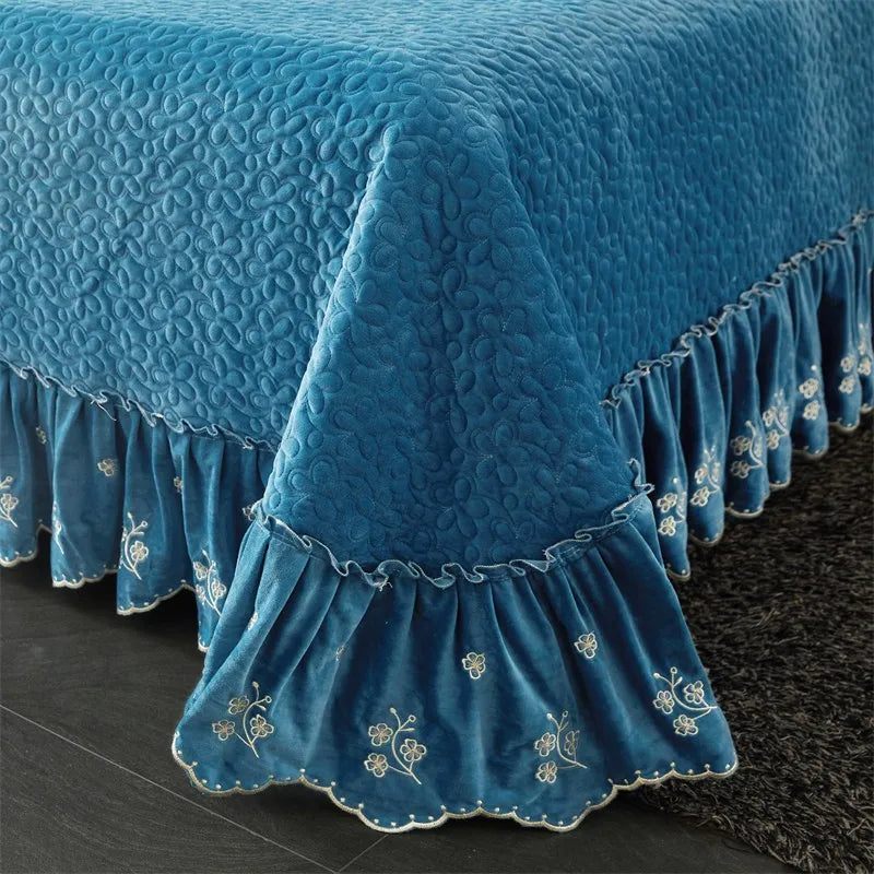 Thelittleesse™ Sapphire Serenity Bedding Set – Quilted 500TC Polyester Bedspread in Ocean Blue