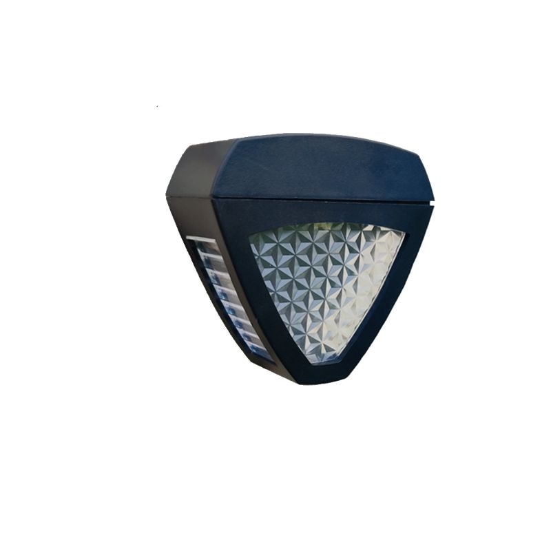NileGlow – Solar Wall Lamp with Classic Egyptian Aesthetic