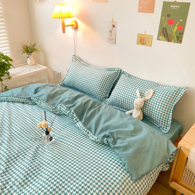 Thelittleesse™ Warm & Cozy Bedding Set – Soft 3-Piece Polyester Comfort